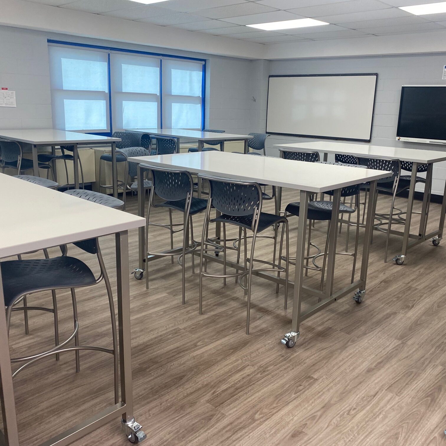 Herricks High School Library McHugh Furnishings